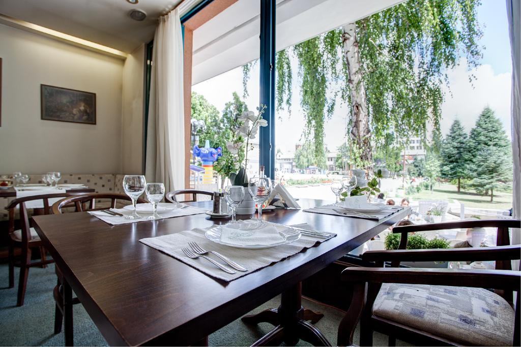 Hotel Rahovets Gorna Orjachovitsa Buitenkant foto