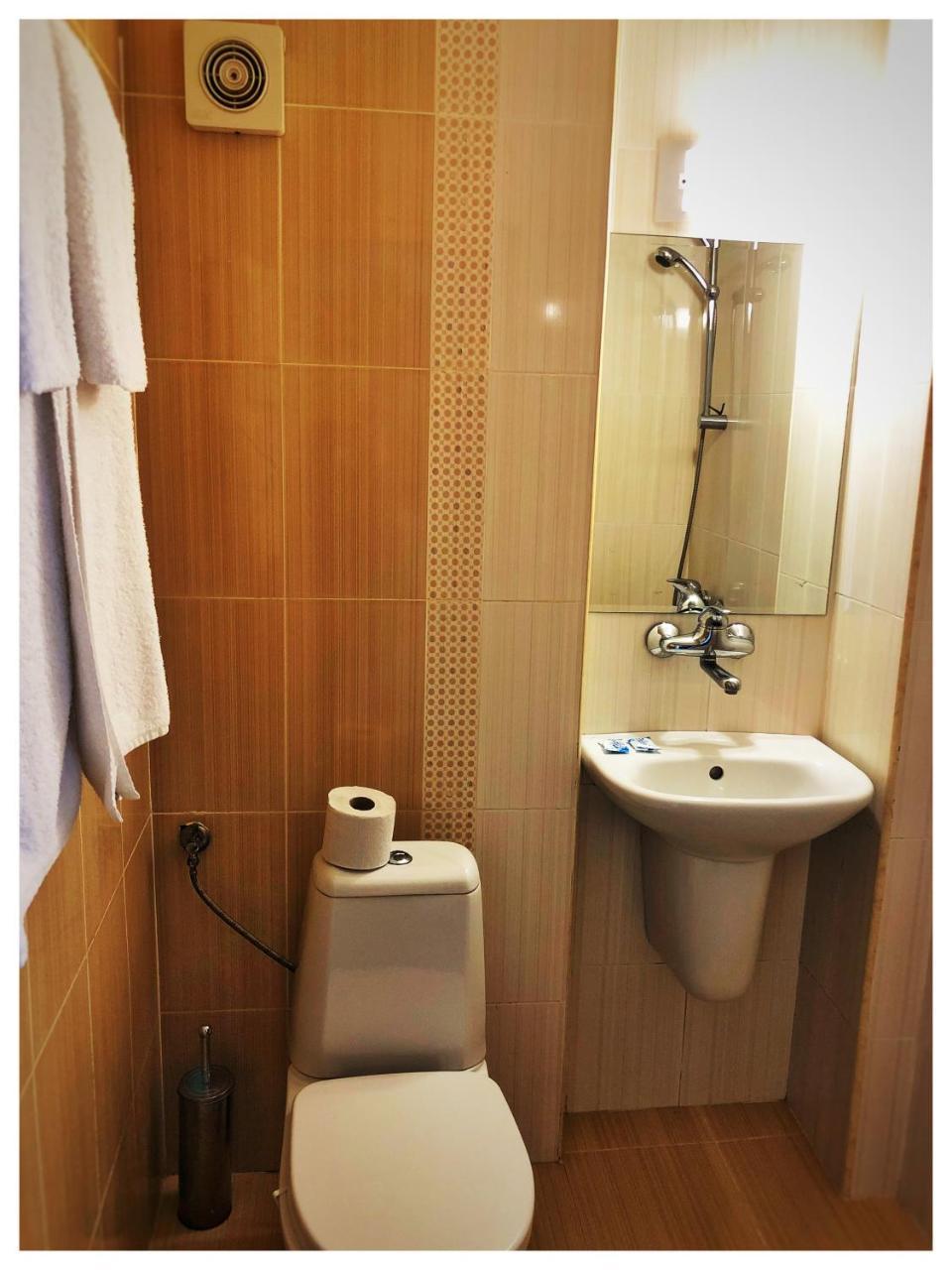 Hotel Rahovets Gorna Orjachovitsa Buitenkant foto